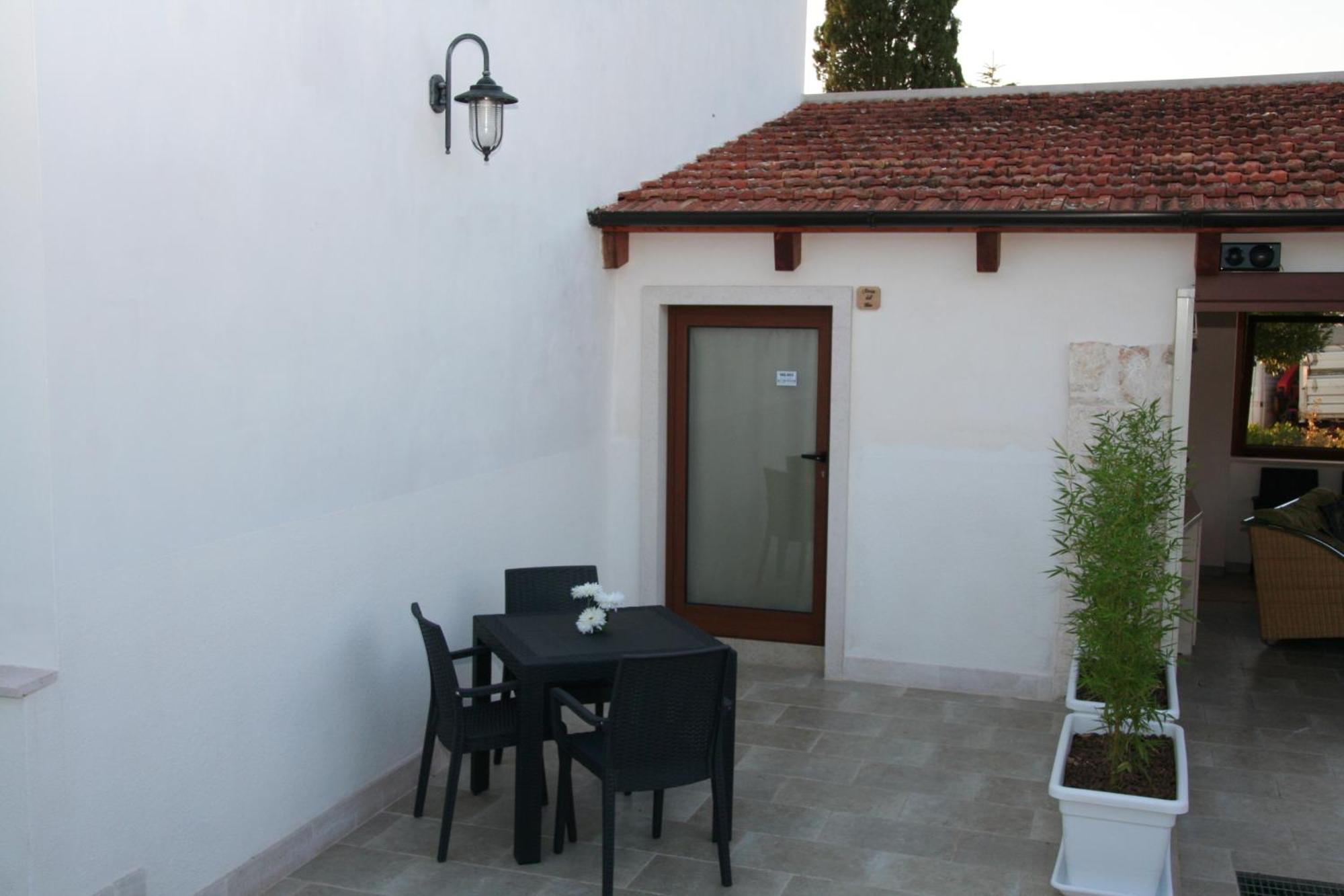La Dimora Gigante Bed & Breakfast Castellana Grotte Ruang foto