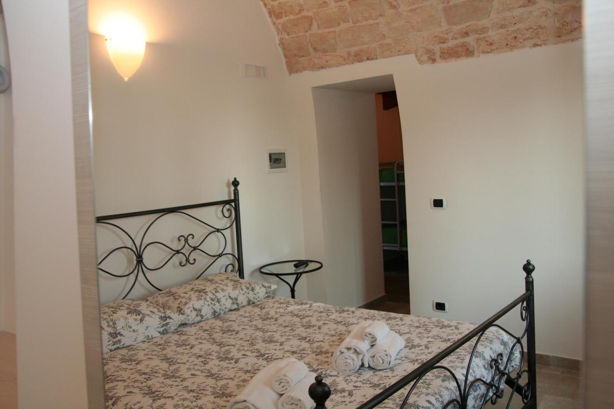 La Dimora Gigante Bed & Breakfast Castellana Grotte Ruang foto