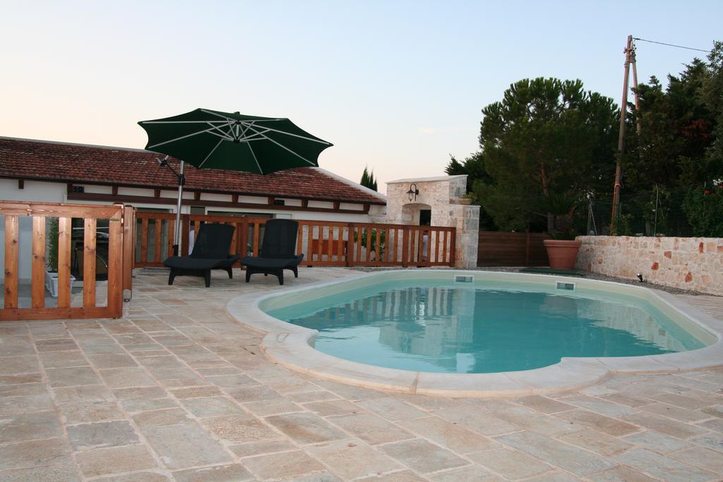 La Dimora Gigante Bed & Breakfast Castellana Grotte Bagian luar foto